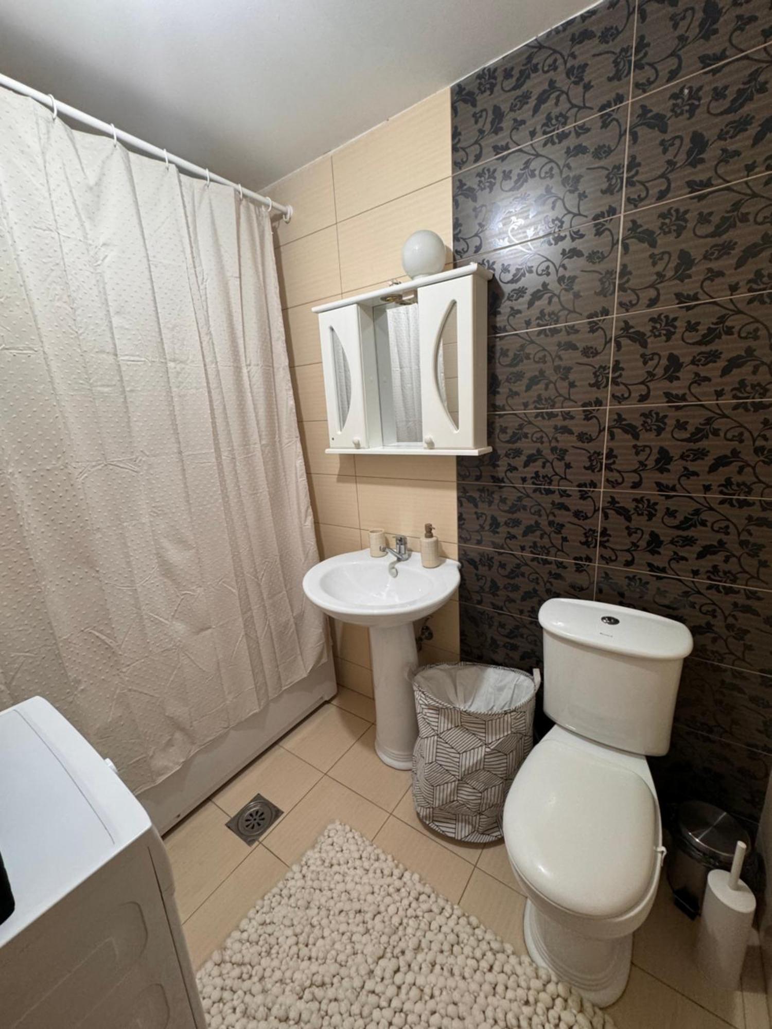 Big Spacious Apartment In Pej Center With Wi-Fi Peje Eksteriør bilde